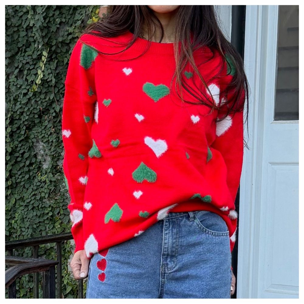 Red Heart Pattern Sweater - Picture 3 of 4